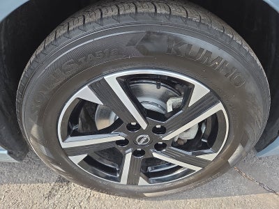 2024 Nissan Sentra SV FWD