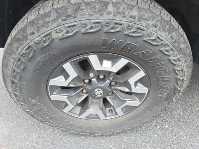 2023 Toyota Tacoma 4WD SR5 4WD