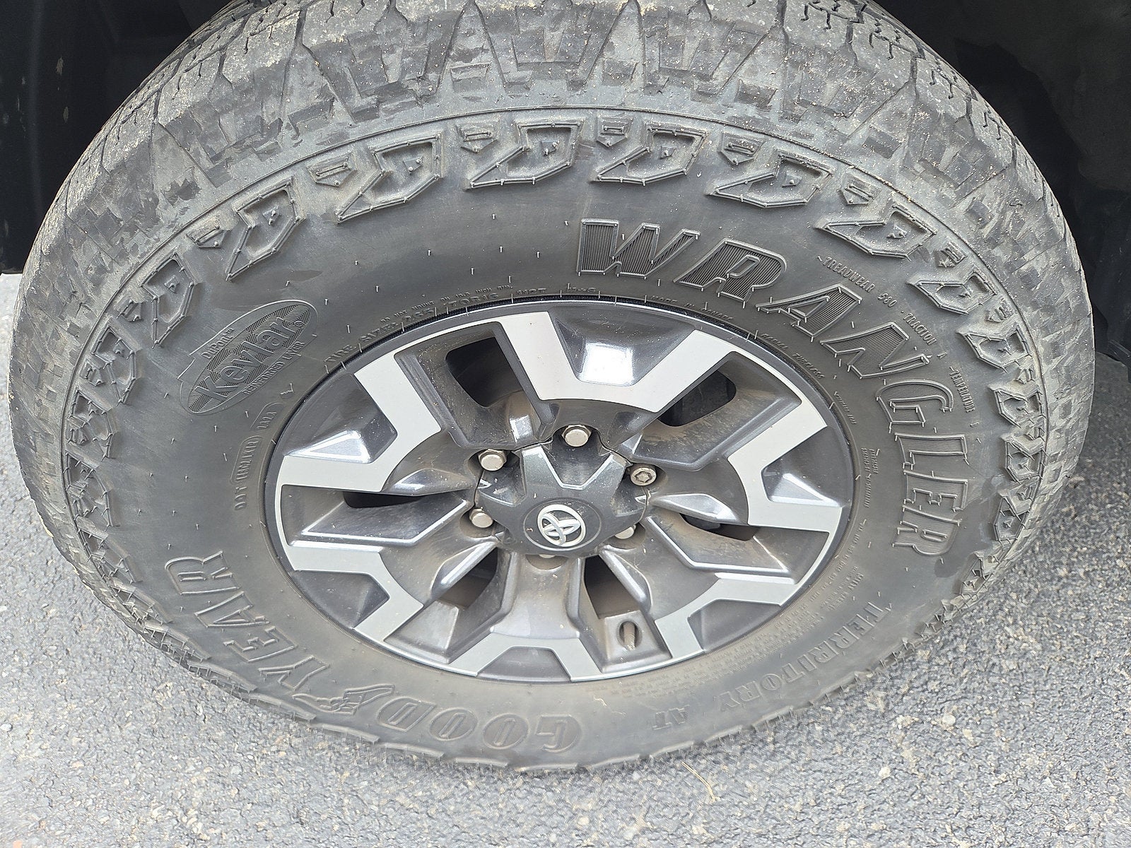 2023 Toyota Tacoma 4WD SR5 4WD