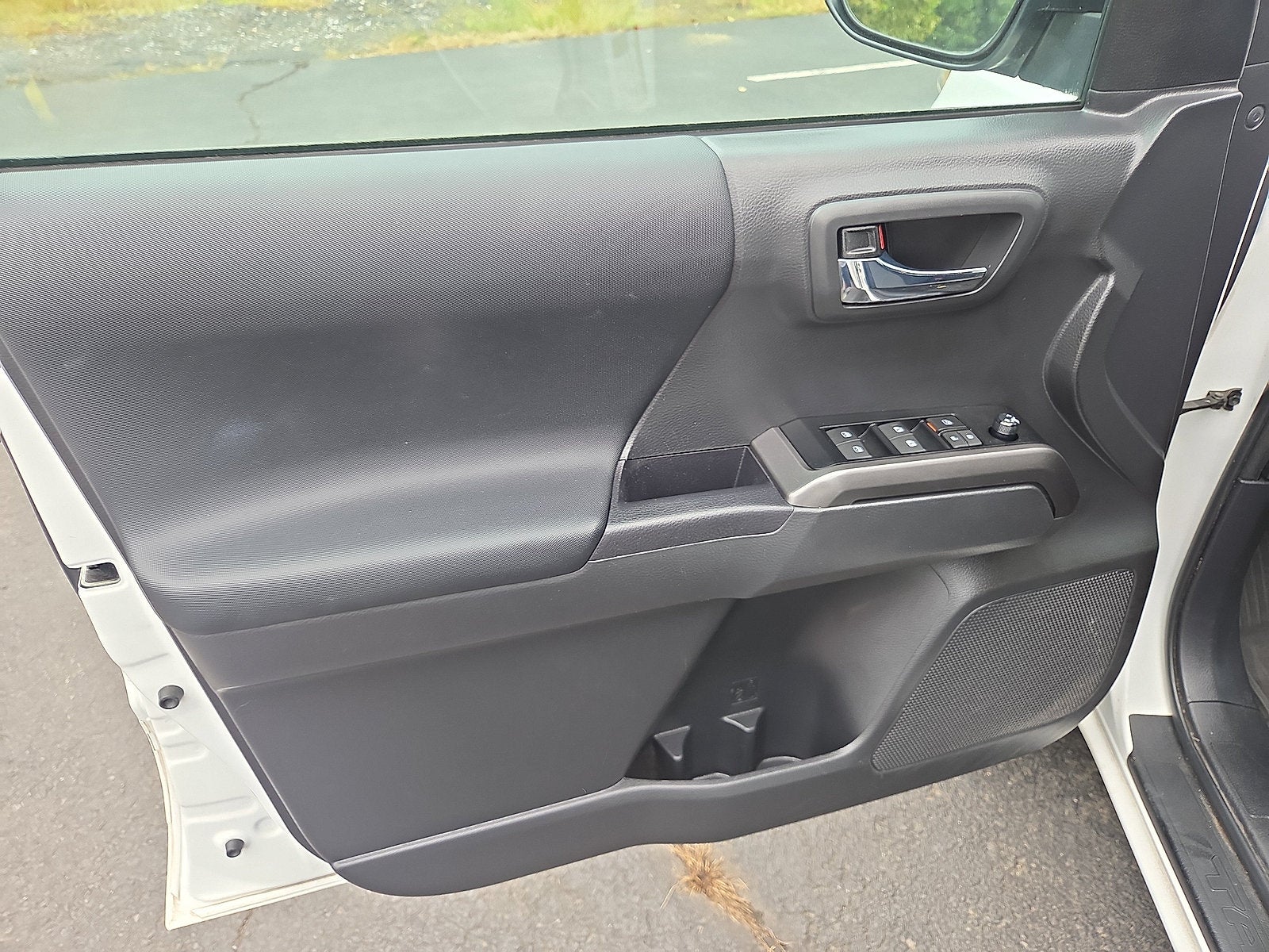 2023 Toyota Tacoma 4WD SR5 4WD