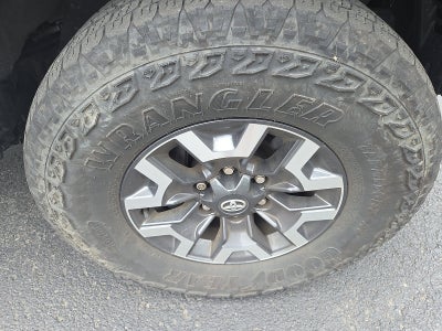2023 Toyota Tacoma 4WD SR5 4WD