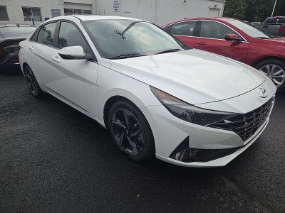 2022 Hyundai Elantra SEL FWD