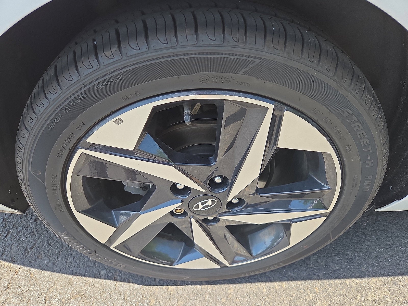 2022 Hyundai Elantra SEL FWD