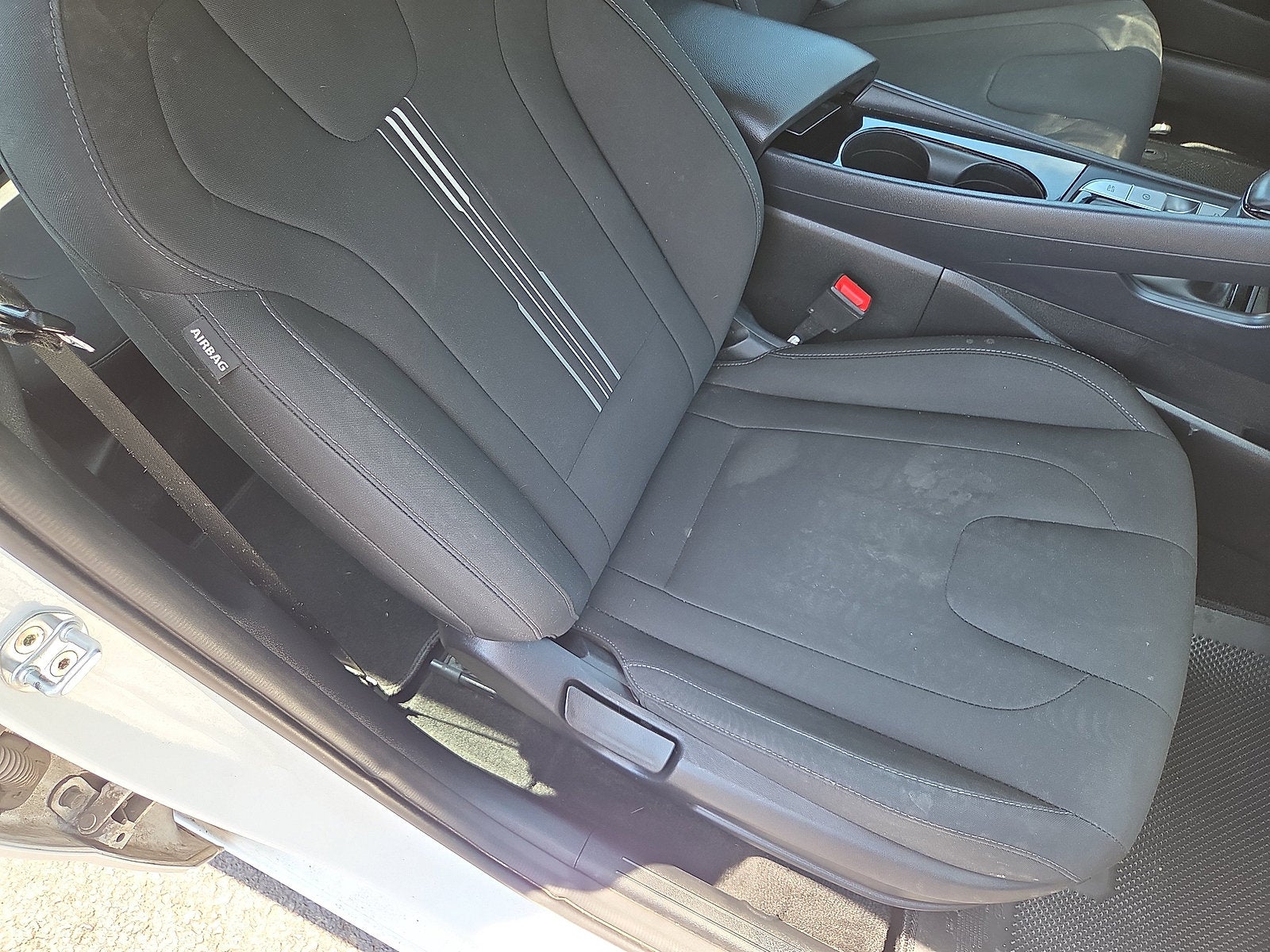 2022 Hyundai Elantra SEL FWD
