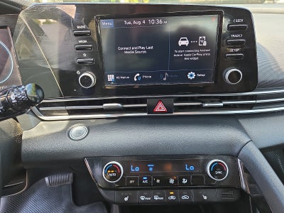 2022 Hyundai Elantra SEL FWD