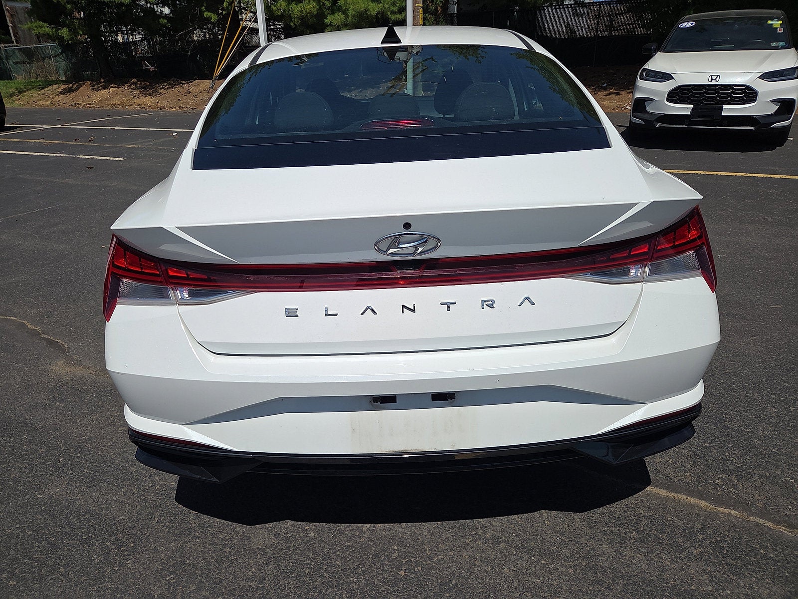 2022 Hyundai Elantra SEL FWD