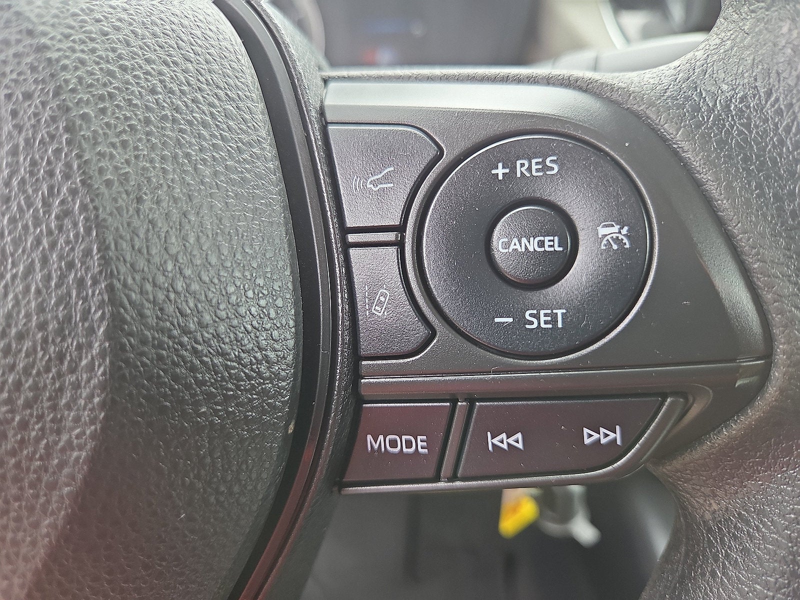 2022 Toyota Corolla LE FWD