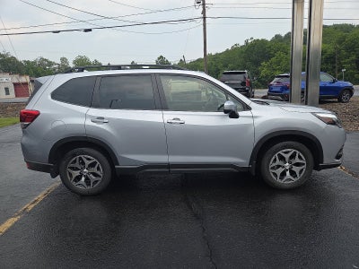 2023 Subaru Forester Premium AWD
