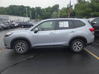 2023 Subaru Forester Premium AWD