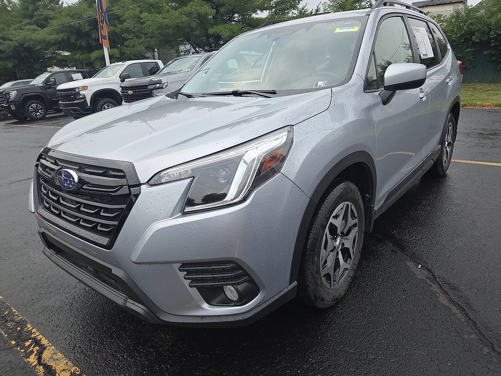 2023 Subaru Forester Premium AWD