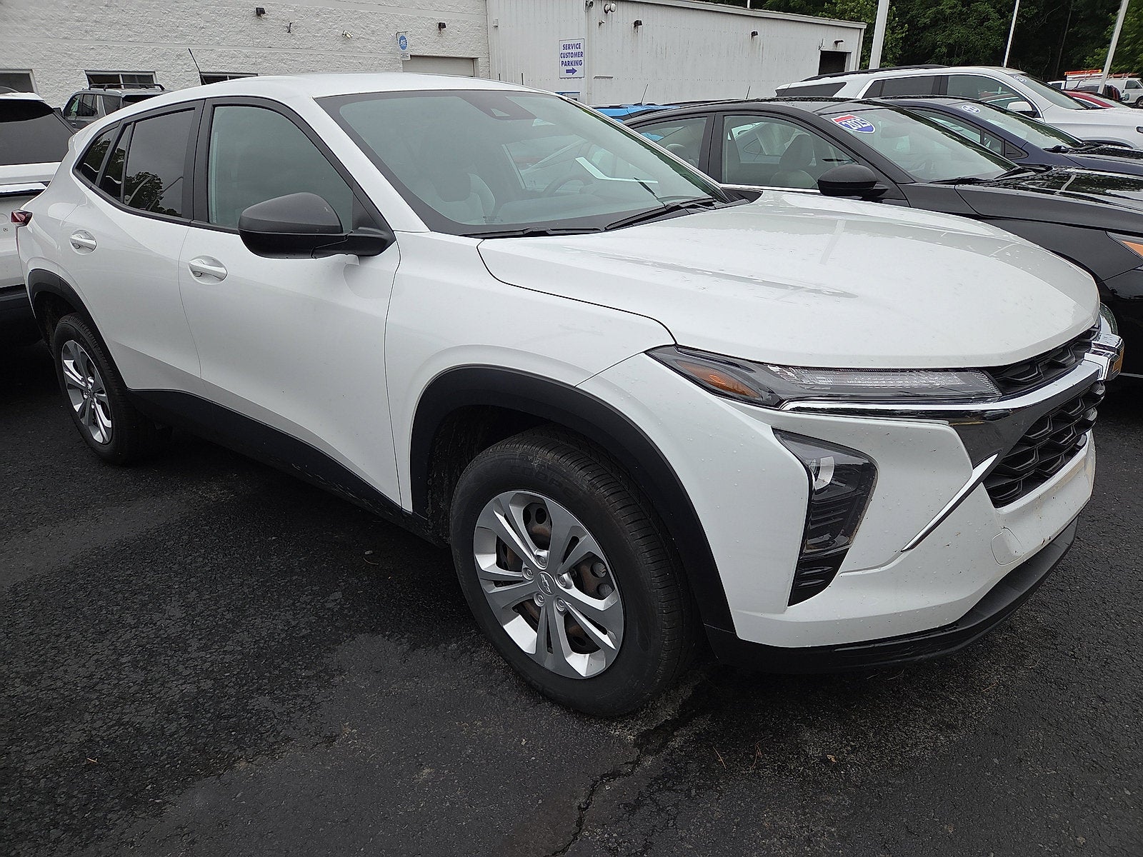 2024 Chevrolet Trax LS FWD