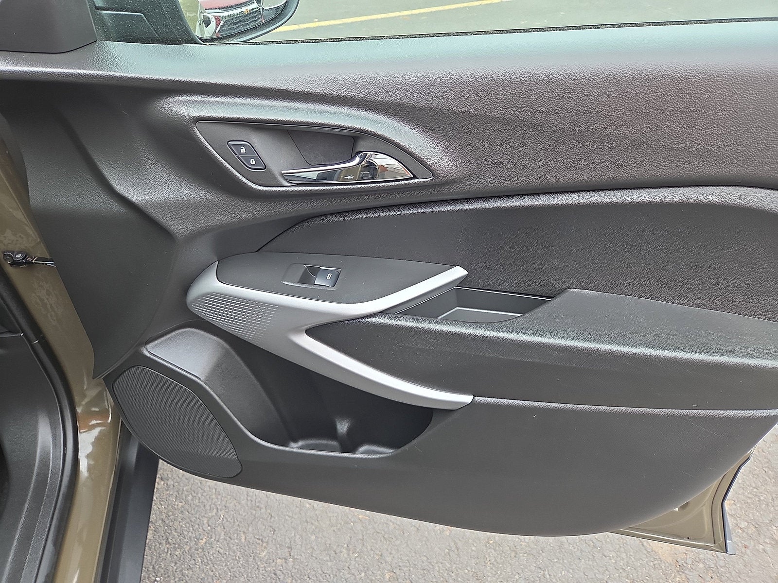 2024 Chevrolet Trax LS FWD