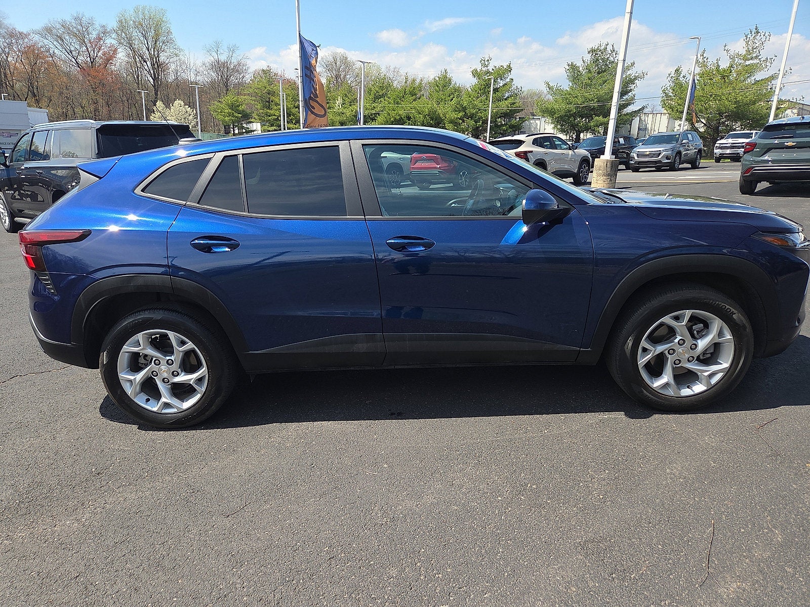 2024 Chevrolet Trax LS FWD