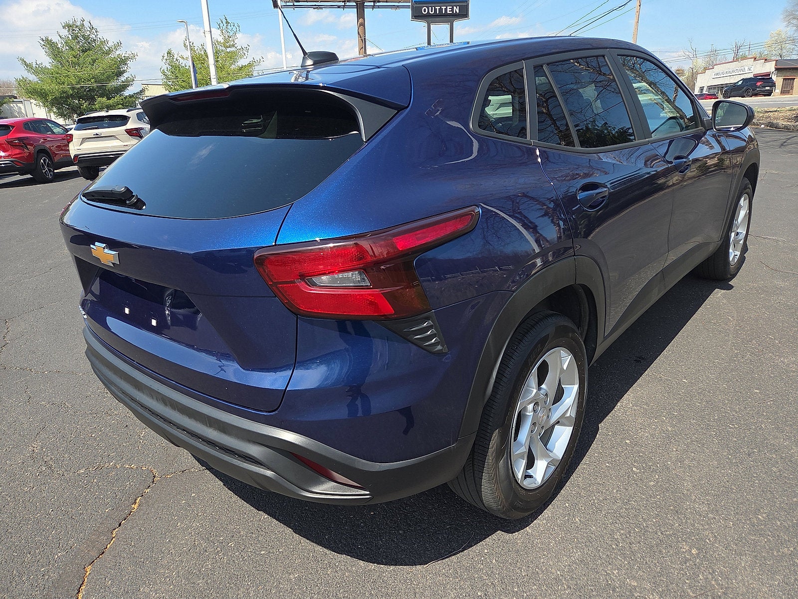 2024 Chevrolet Trax LS FWD