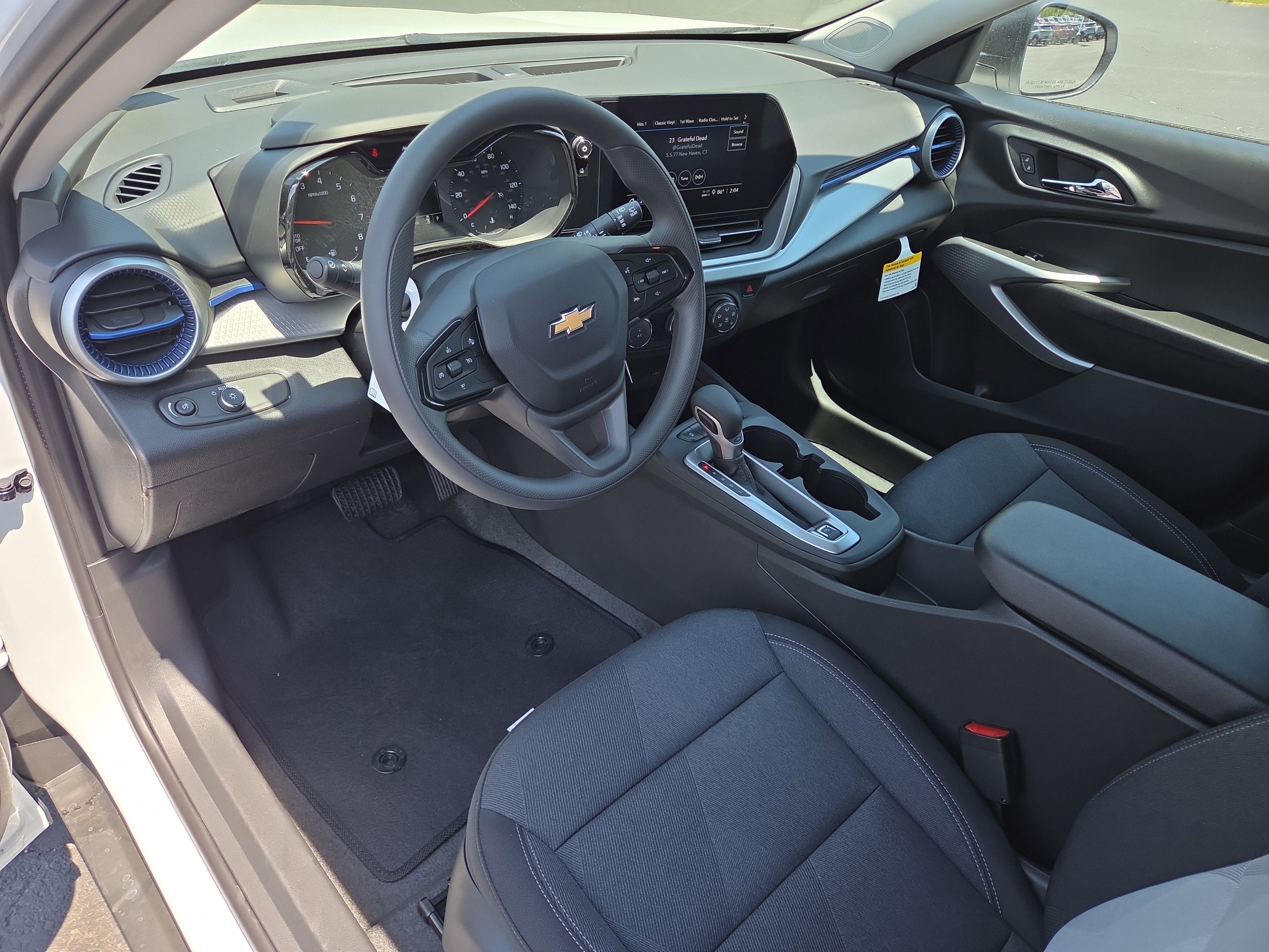 2026 Chevrolet Trax LS FWD