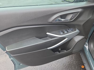 2025 Chevrolet Trax LS FWD