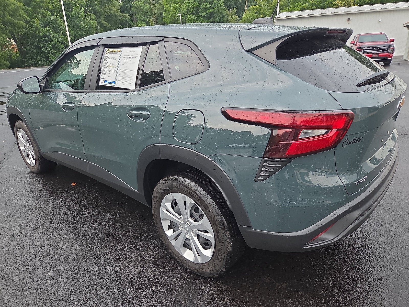 2025 Chevrolet Trax LS FWD