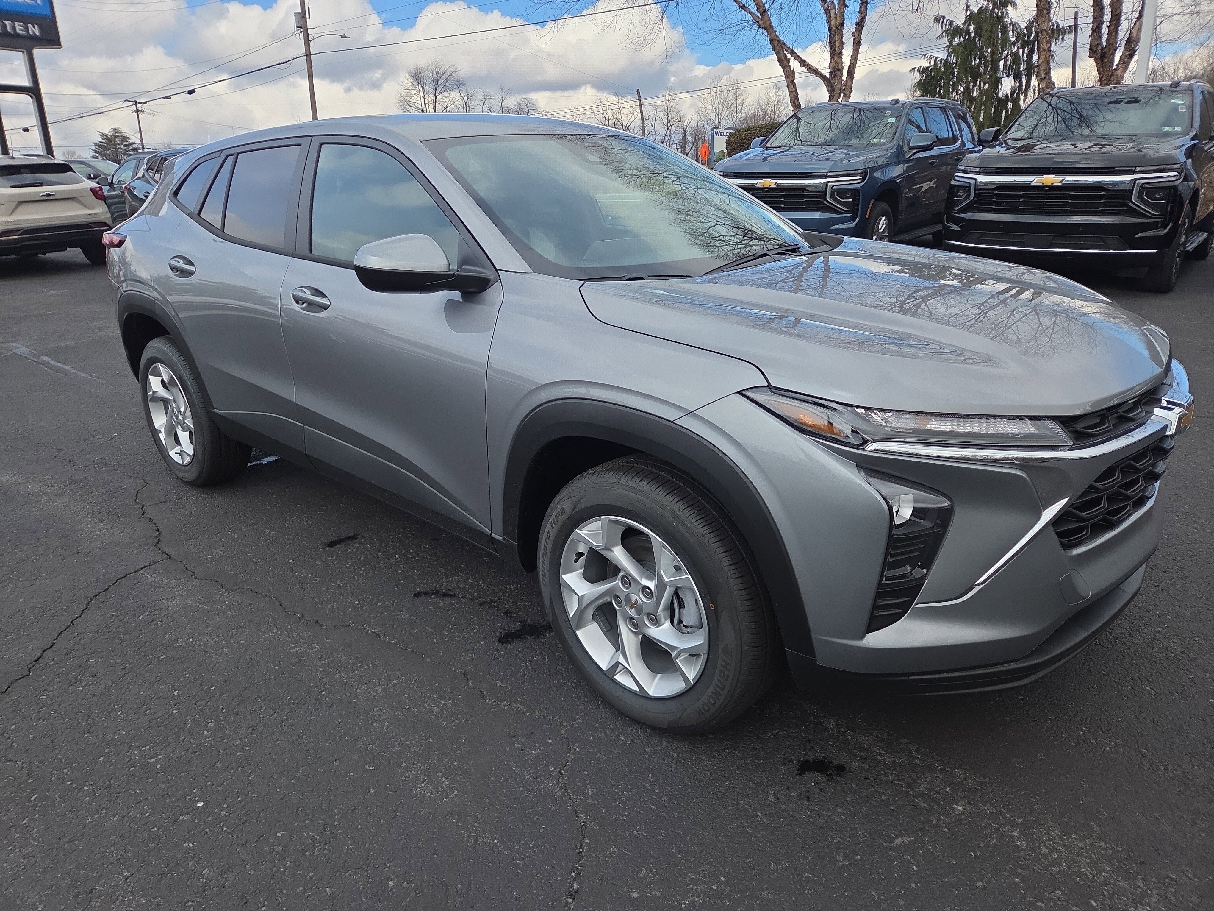 2026 Chevrolet Trax LS FWD