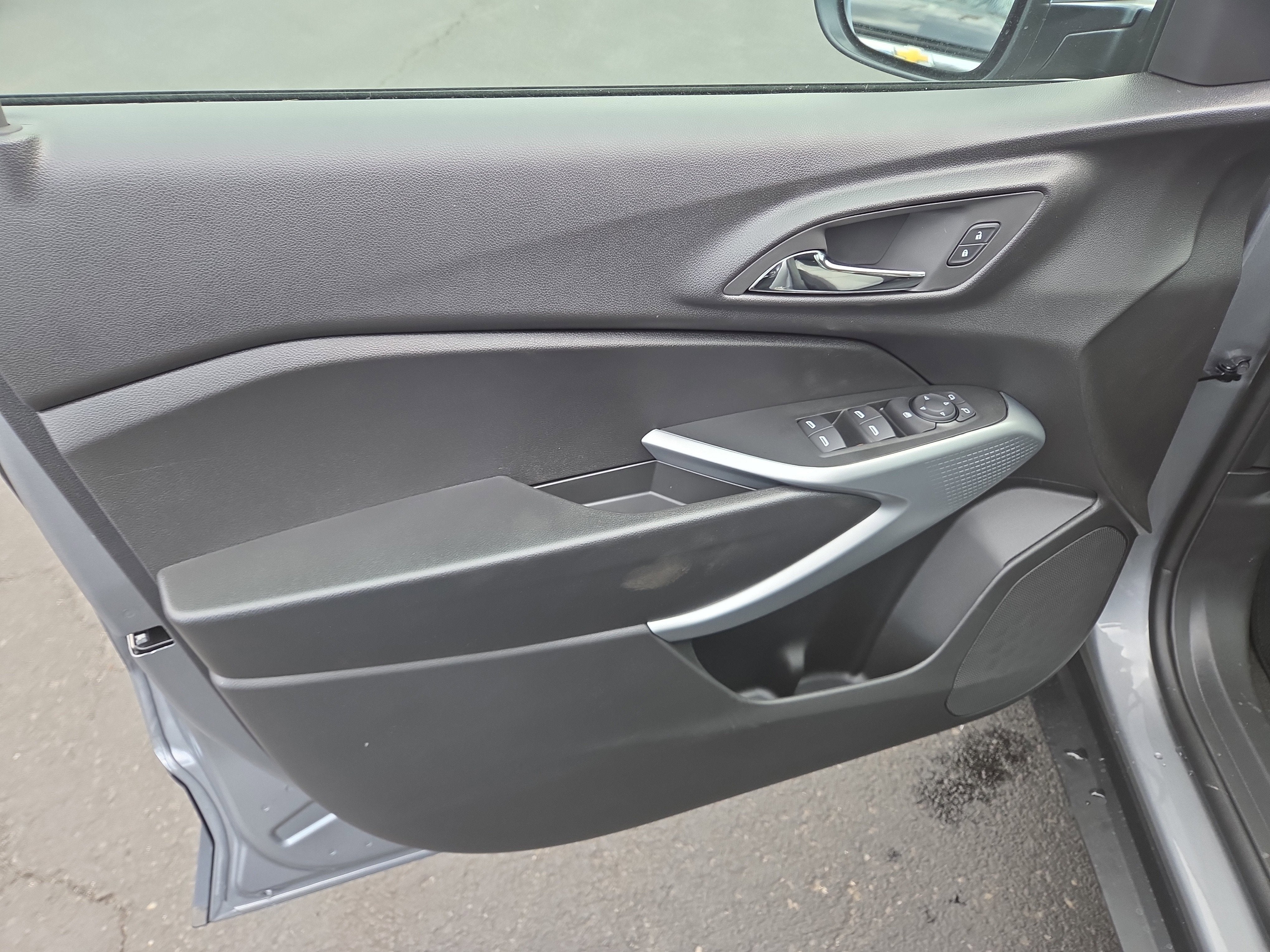 2026 Chevrolet Trax LS FWD