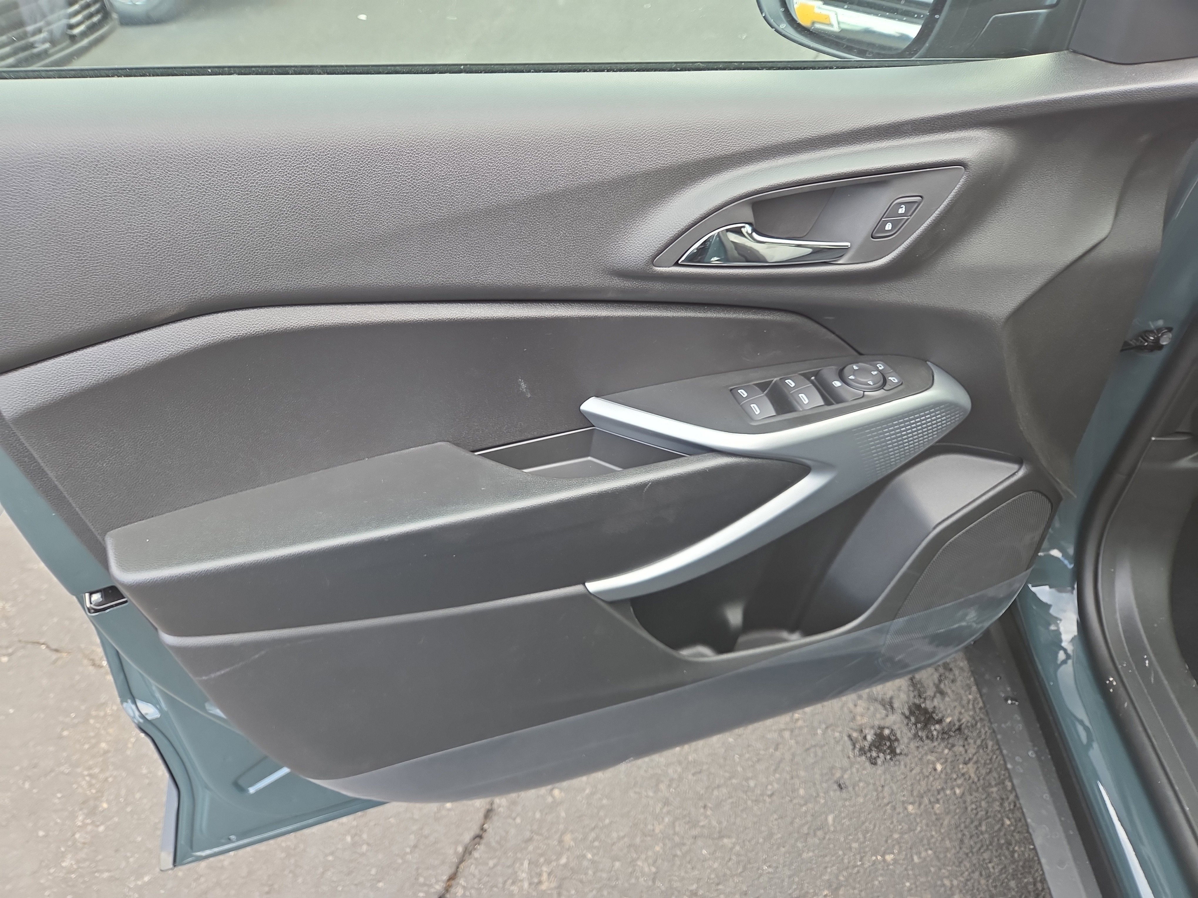 2026 Chevrolet Trax LS FWD