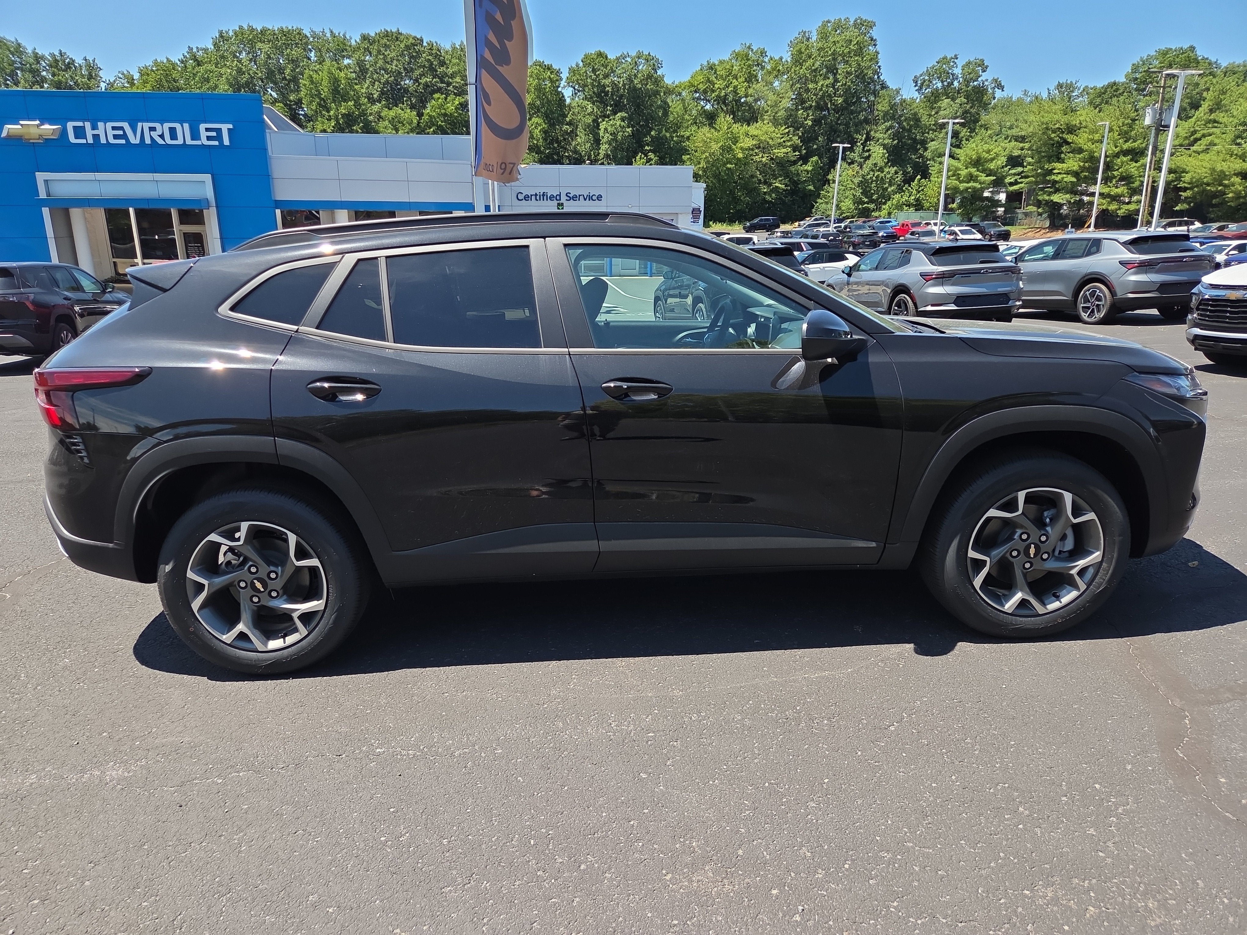 2026 Chevrolet Trax LT FWD