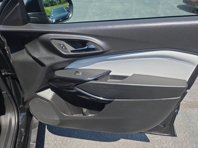 2026 Chevrolet Trax LT FWD