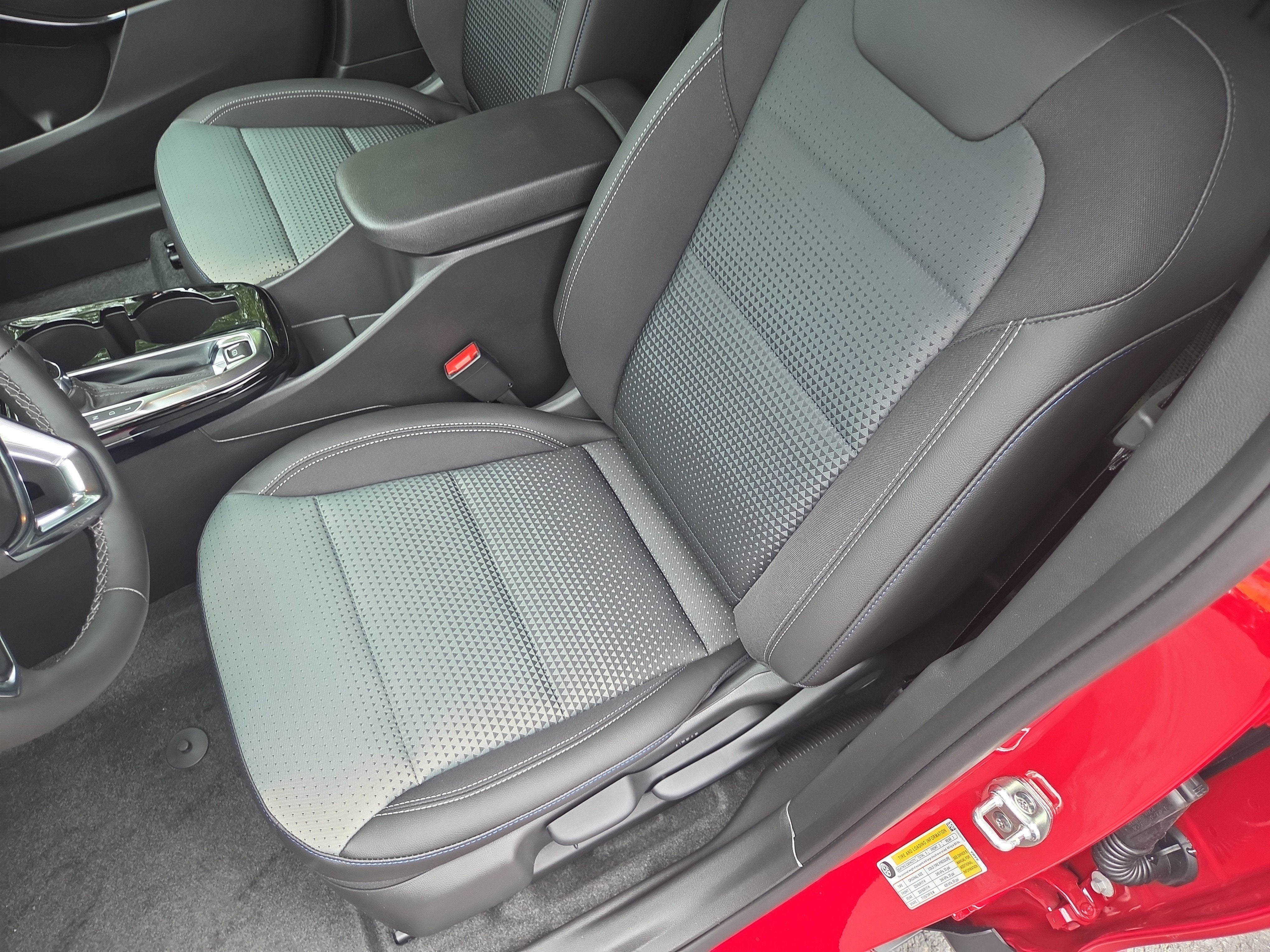 2026 Chevrolet Trax LT FWD