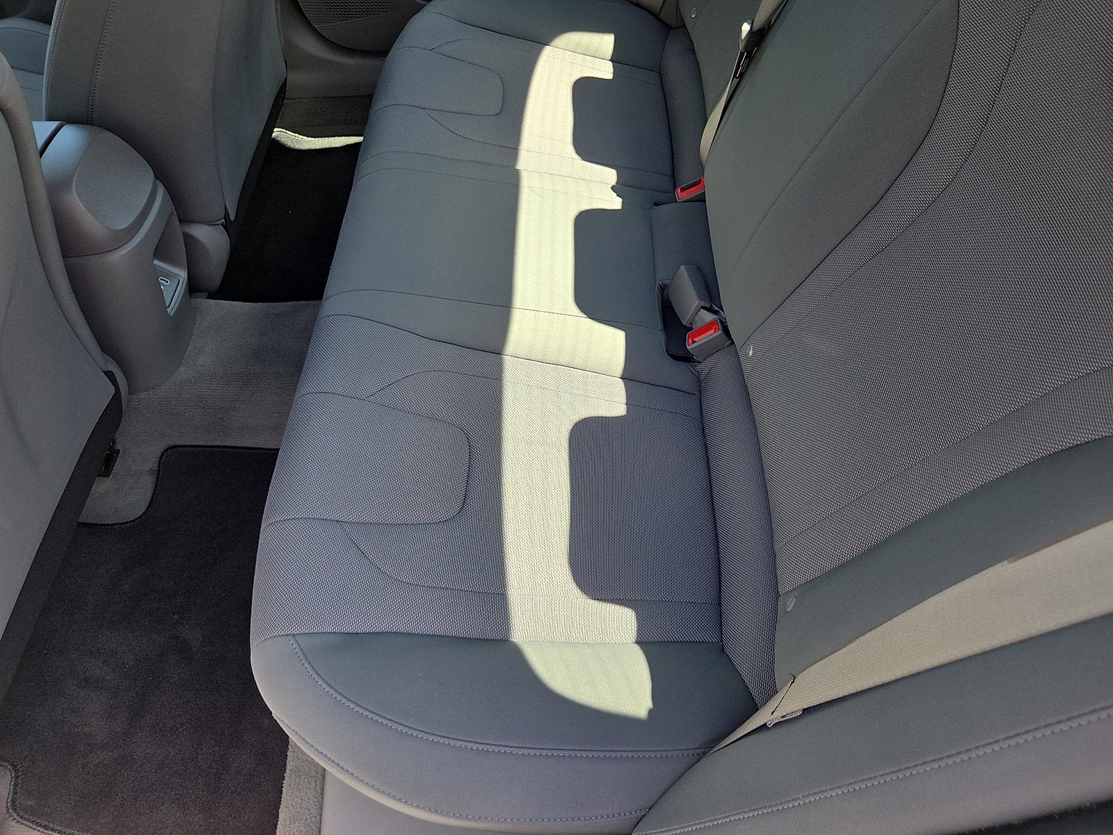 2024 Hyundai Elantra SE FWD