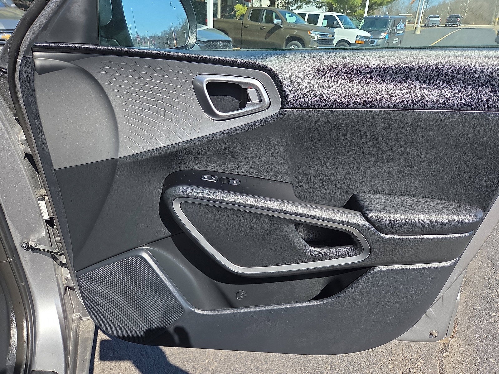 2025 Kia Soul LX FWD