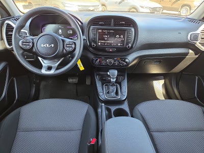 2025 Kia Soul LX FWD