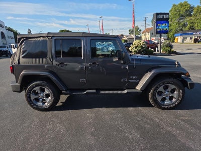 2017 Jeep Wrangler Unlimited Sahara 4x4