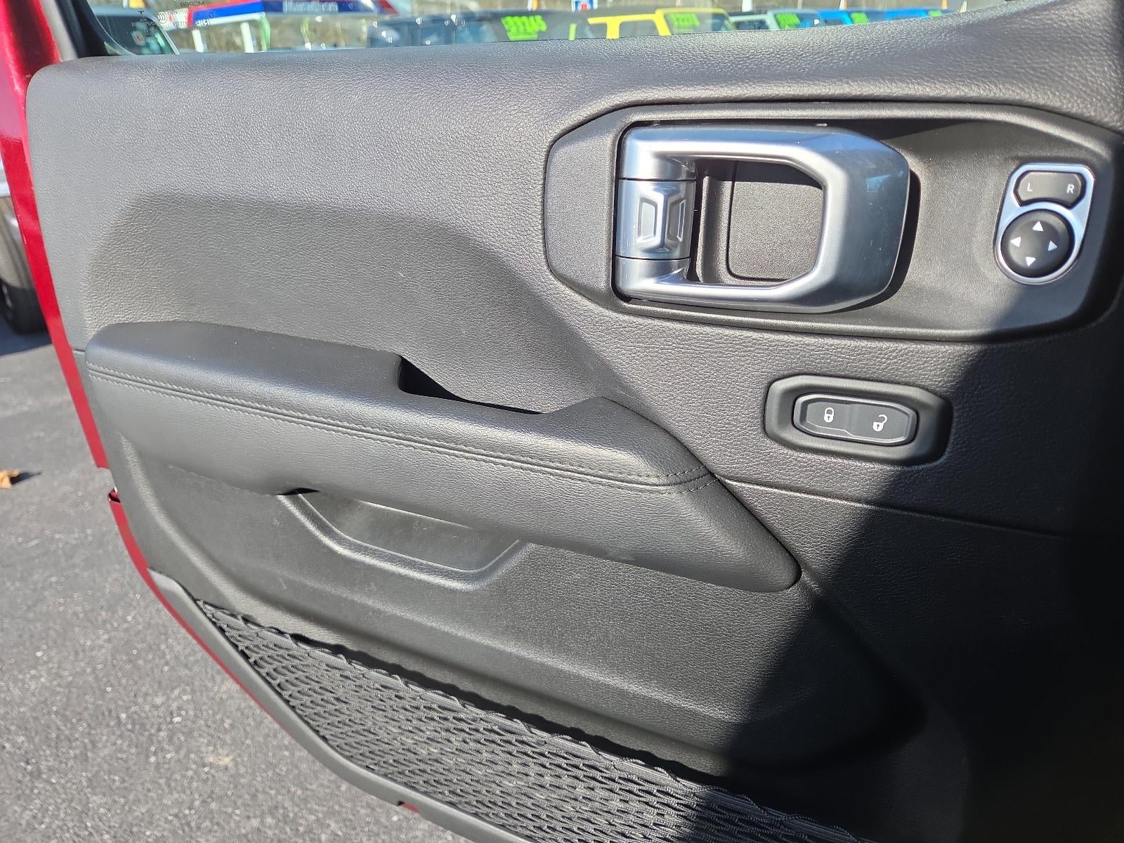 2022 Jeep Wrangler Unlimited Sahara Altitude 4x4