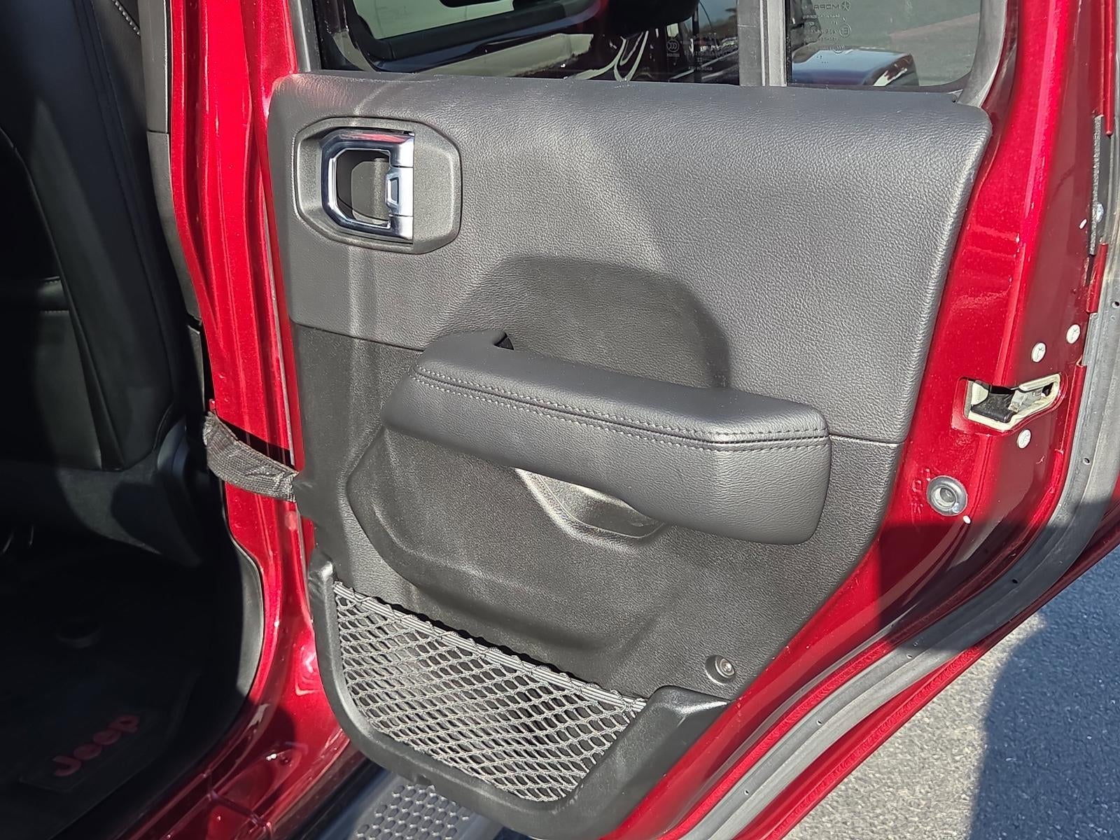 2022 Jeep Wrangler Unlimited Sahara Altitude 4x4