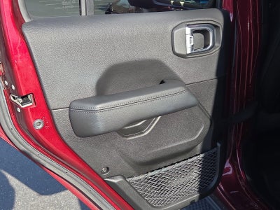 2022 Jeep Wrangler Unlimited Sahara Altitude 4x4