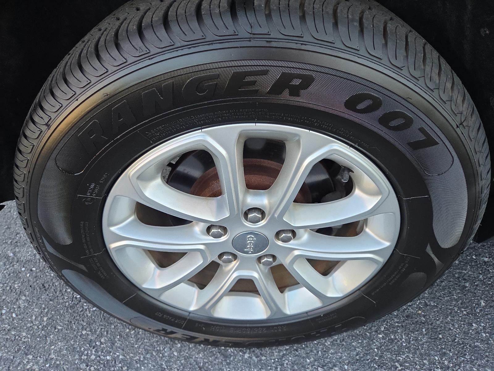 2016 Jeep Grand Cherokee 4WD 4dr Laredo