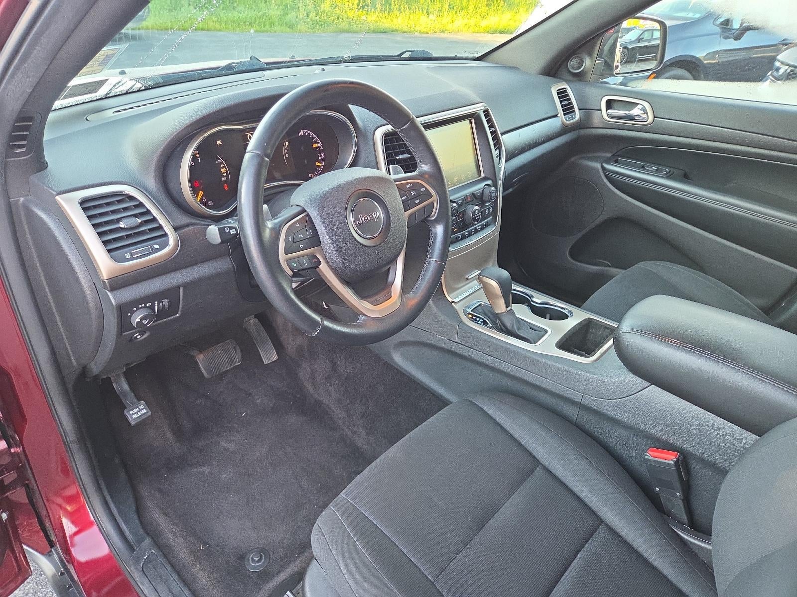 2016 Jeep Grand Cherokee 4WD 4dr Laredo