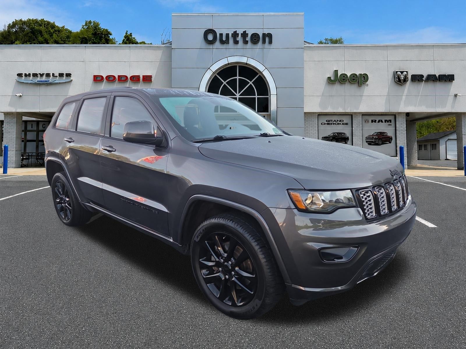 2021 Jeep Grand Cherokee Laredo X 4x4