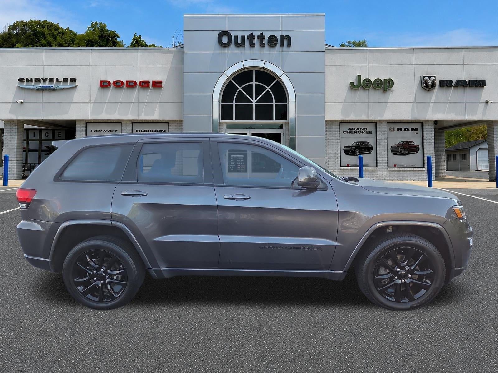 2021 Jeep Grand Cherokee Laredo X 4x4