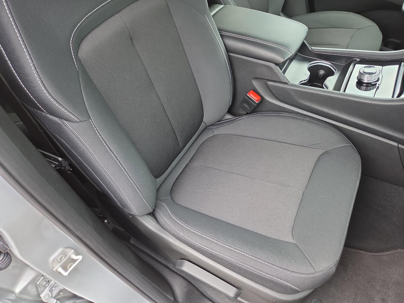 2024 Jeep Grand Cherokee Laredo X 4x4