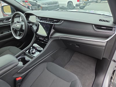 2024 Jeep Grand Cherokee Laredo X 4x4