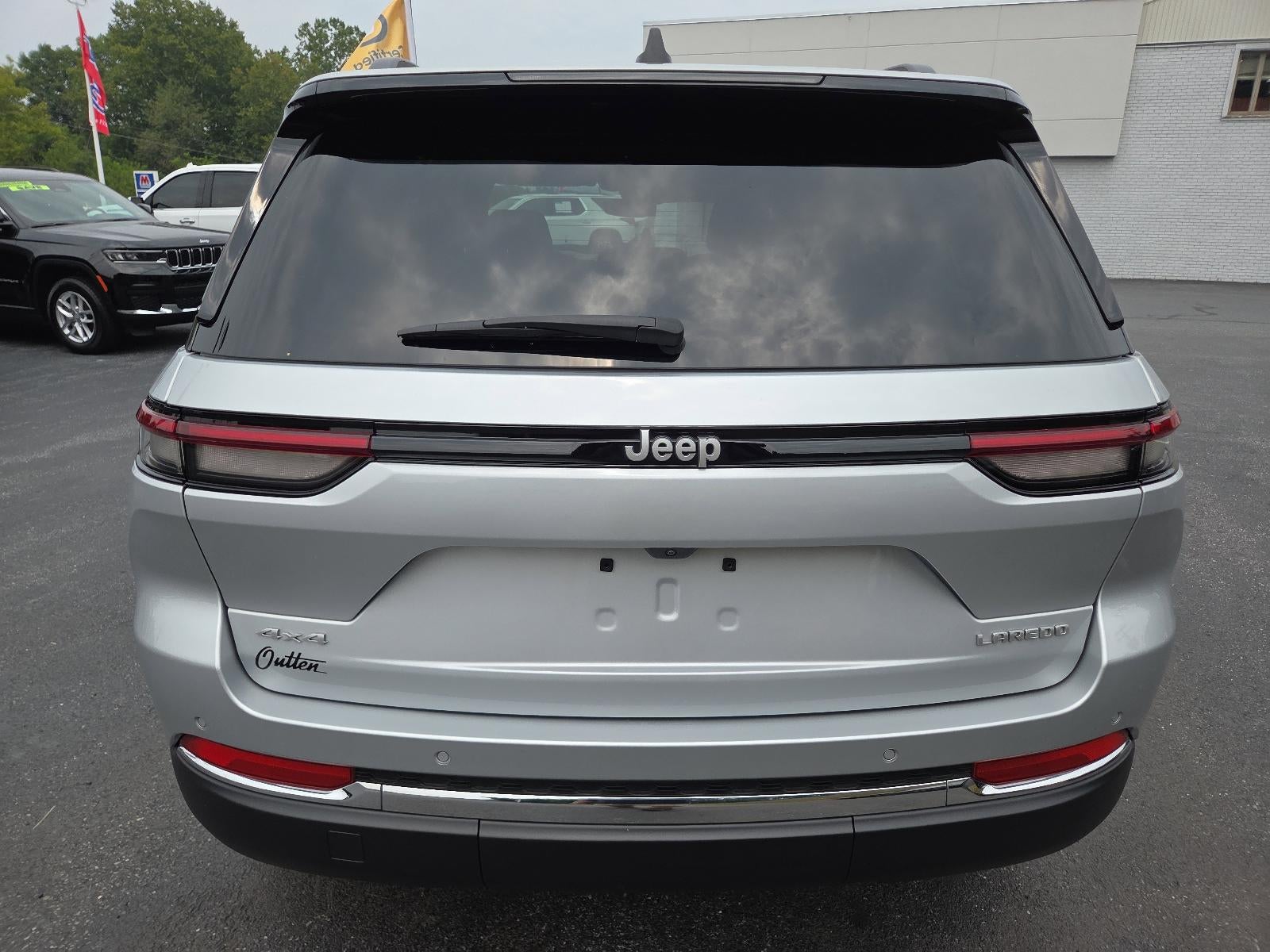2024 Jeep Grand Cherokee Laredo X 4x4