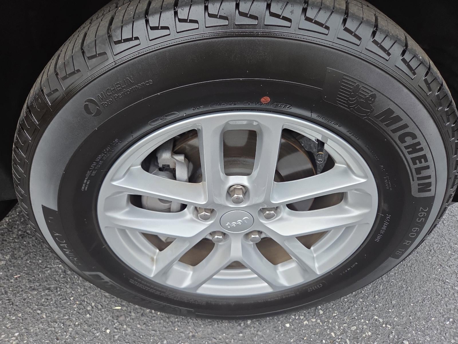 2024 Jeep Grand Cherokee Laredo X 4x4