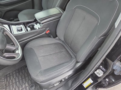 2023 Jeep Grand Cherokee Laredo 4x4