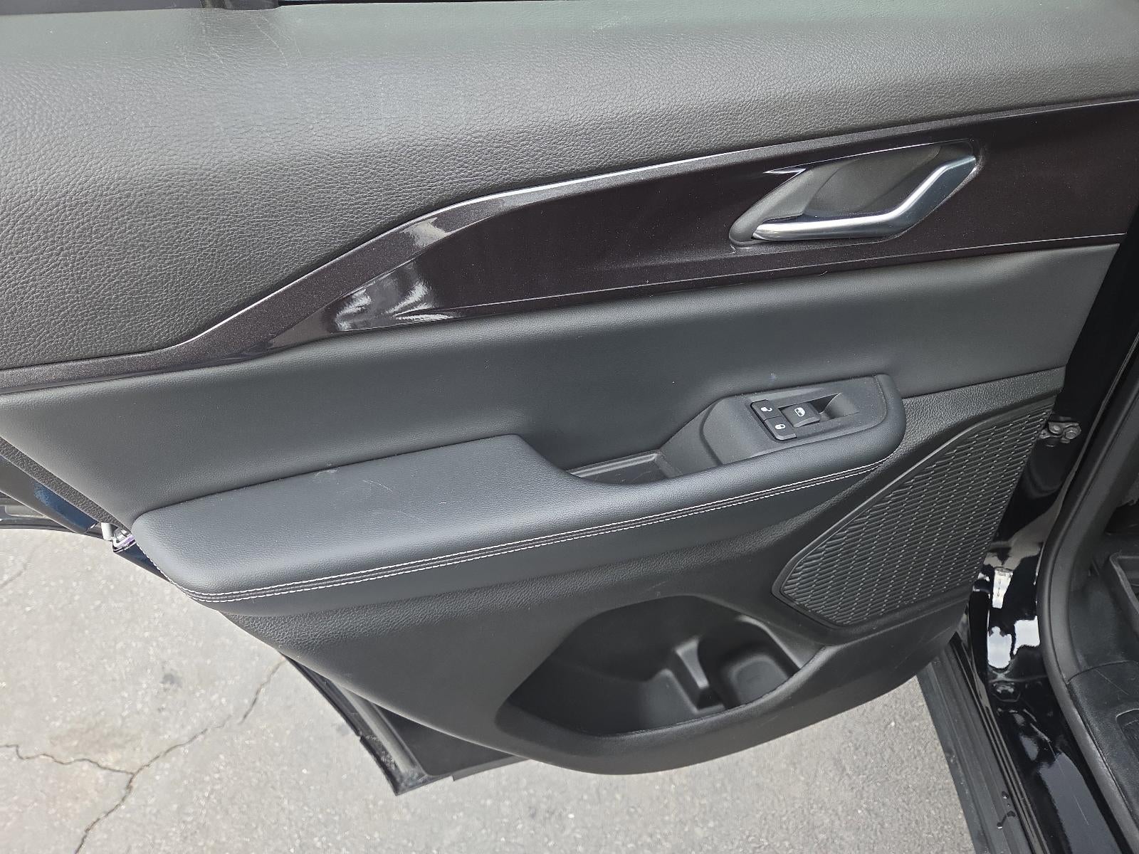 2023 Jeep Grand Cherokee Laredo 4x4