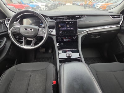 2023 Jeep Grand Cherokee Laredo 4x4