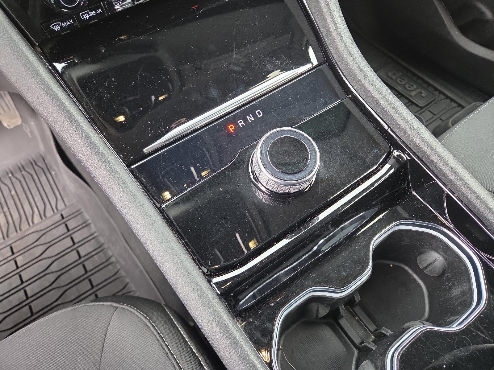 2023 Jeep Grand Cherokee Laredo 4x4