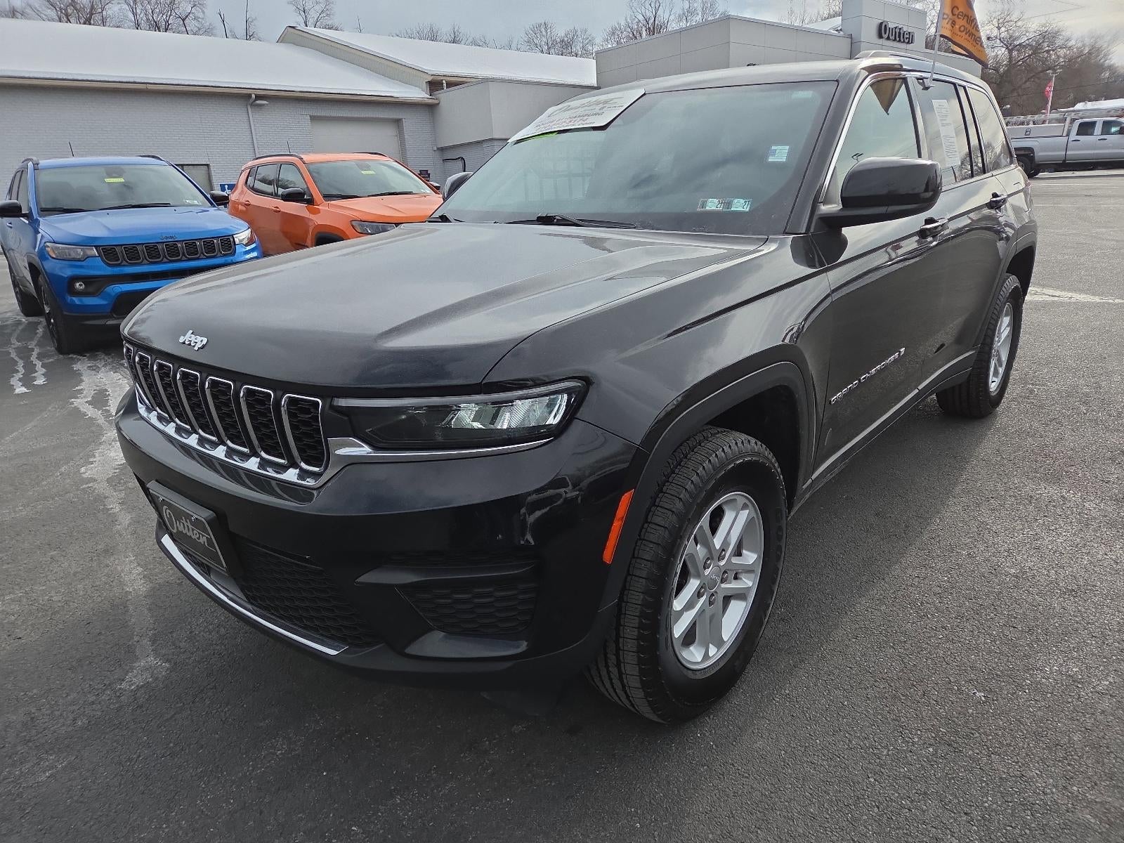 2023 Jeep Grand Cherokee Laredo 4x4