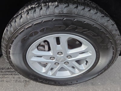 2023 Jeep Grand Cherokee Laredo 4x4