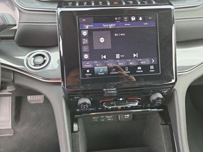 2023 Jeep Grand Cherokee L Laredo 4x4
