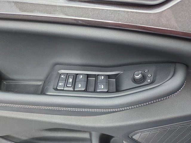 2023 Jeep Grand Cherokee L Laredo 4x4